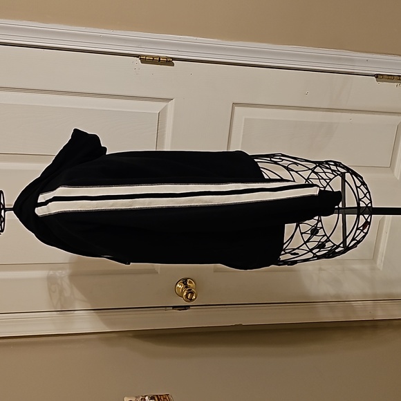 Jacket - Picture 4 of 7